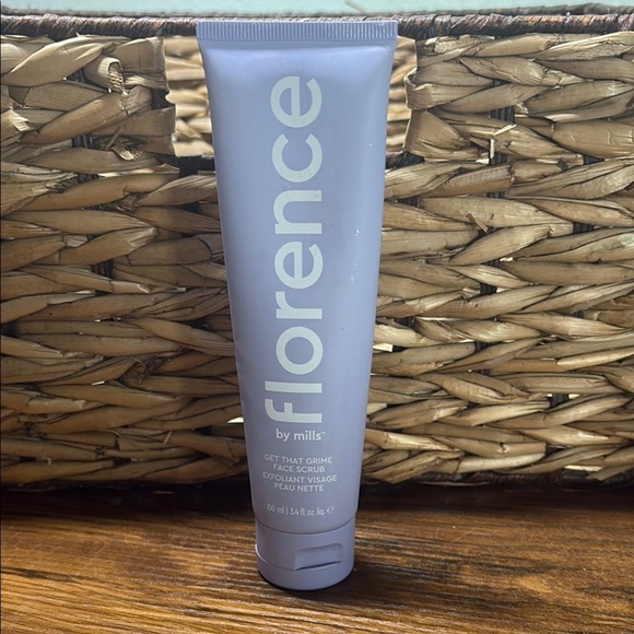 Florence by Mills Get That Grime Face Scrub - Picture 1 of 3